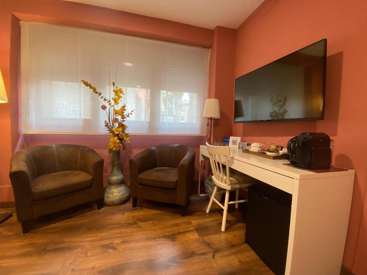 Escloper B&B Sant Juliá de Vilatorta Екстериор снимка